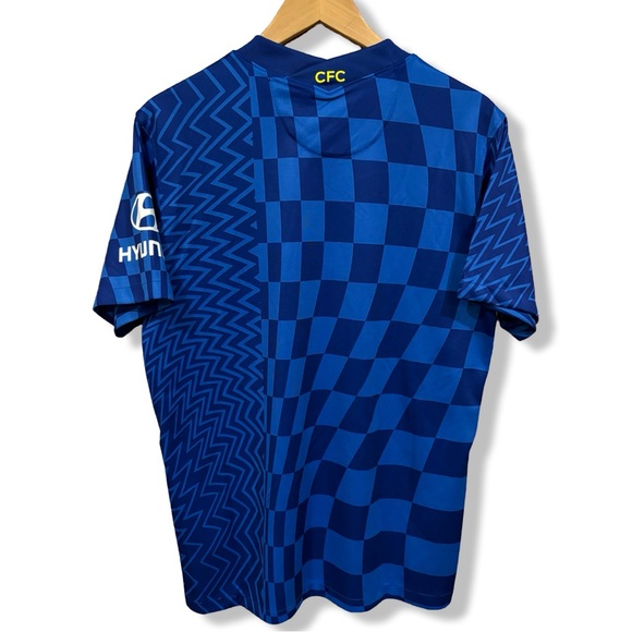 2021 - 2022 Nike Chelsea Kit - Picture 2 of 5